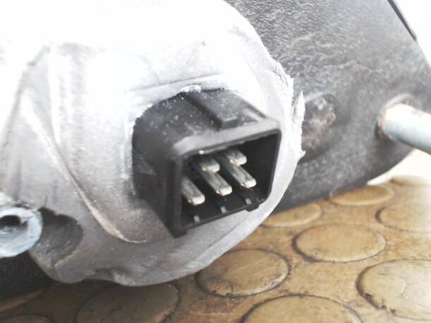 Foto: AUSSENSPIEGEL ELEKTR. VERSTELL-/HEIZB. LINKS eines Ford Mondeo Turnier V6 CD