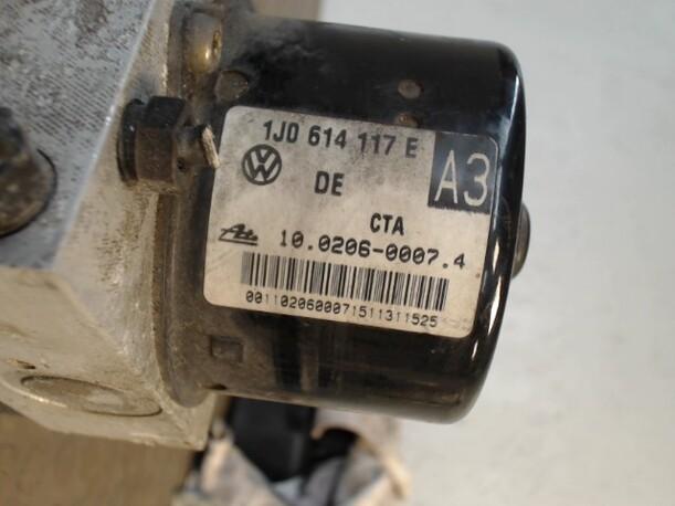 Foto: HAUPTBREMSAGGREGAT ABS eines VW Golf 1.6 CD