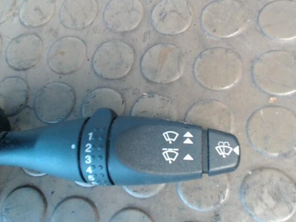Foto: SCHEIBENWISCHERSCHALTER R eines Ford Fusion 1.4 CD