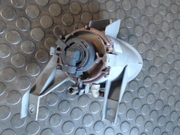 Foto: NEBELSCHEINWERFER LINKS eines Opel Tigra 1.6i 16V CD