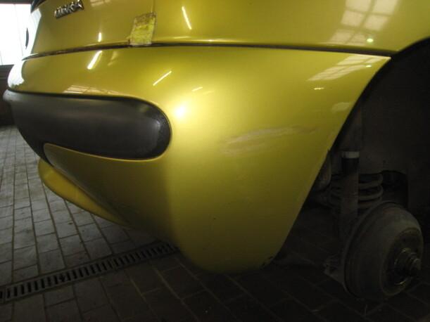 Foto: STOßSTANGE / STOSSFÄNGER HINTEN eines Opel Tigra 1.6i 16V CD