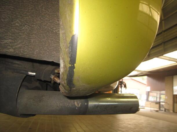 Foto: STOßSTANGE / STOSSFÄNGER HINTEN eines Opel Tigra 1.6i 16V CD