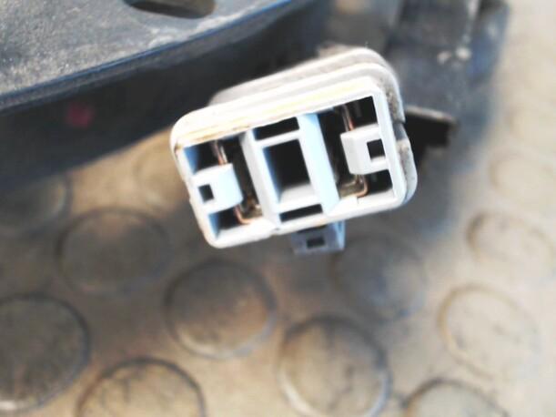 Foto: ELEKTROLÜFTER eines Volvo V70 2.5 CD