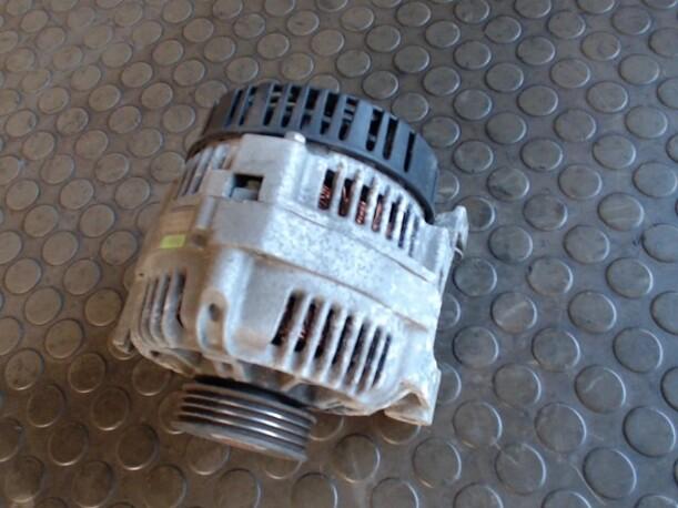 Foto: LICHTMASCHINE VALEO eines Renault Twingo 1.2 CD