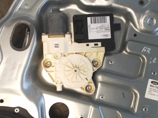 Foto: FENSTERHEBER HINTEN RECHTS eines Ford Focus 1.6 16V CD
