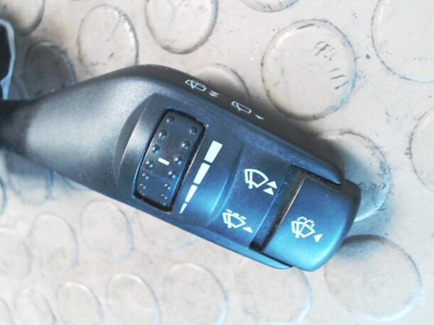 Foto: SCHEIBENWISCHERSCHALTER eines Ford Focus 1.6 16V CD
