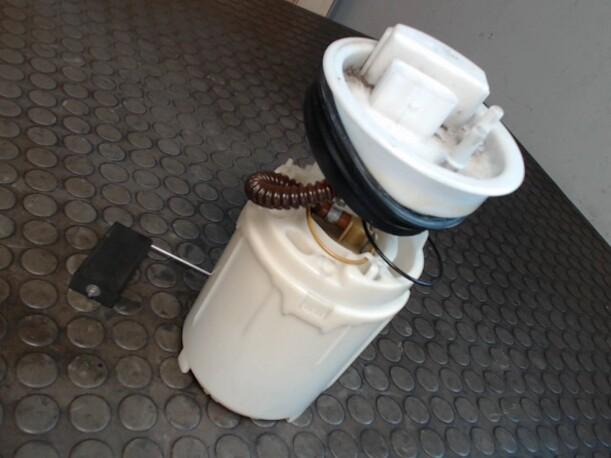 Foto: KRAFTSTOFFPUMPE eines VW Polo 1.2 CD