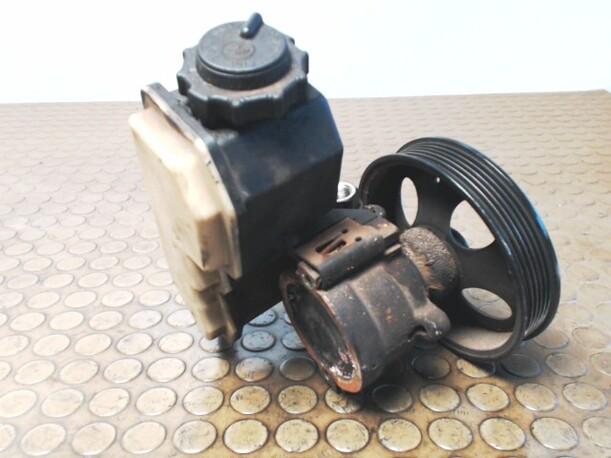 Foto: PUMPE SERVOLENKUNG eines Opel Vectra 1.8 CD