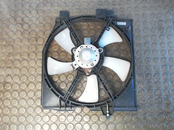 Foto: ZUSATZELEKTROLÜFTER eines Mazda 323 F 1.5 CD