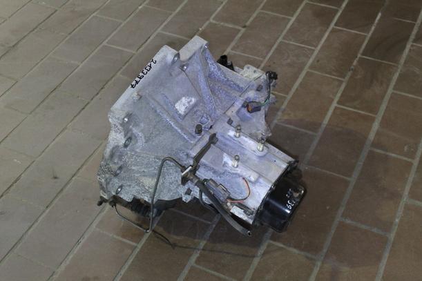 Foto: SCHALTGETRIEBE eines Mazda 323 F 1.5 CD