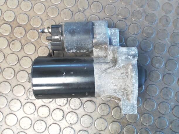 Foto: ANLASSER / STARTER BOSCH eines Citroen Berlingo Multispace 1.8i
