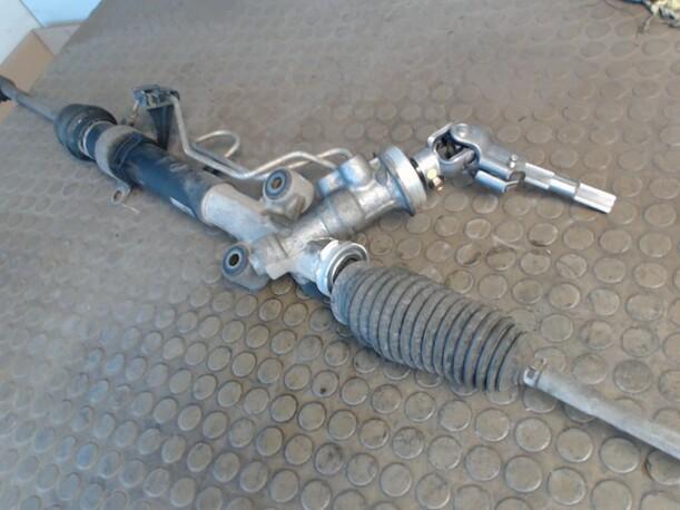 Foto: SERVOLENKUNG eines Mazda 626 2.0 Top