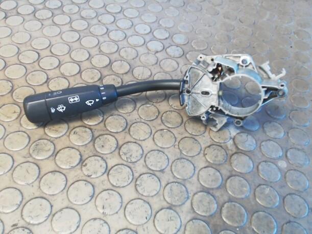 Foto: BLINKSCHALTER/KOMBISCHALTER eines Mercedes-Benz E 200 T Top
