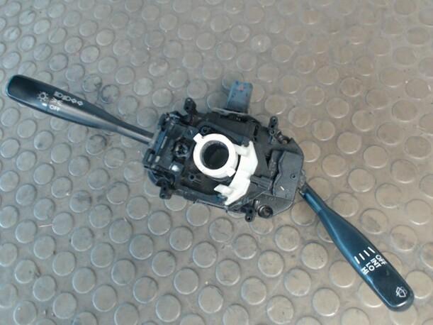 Foto: BLINKSCHALTER/KOMBISCHALTER eines Daihatsu Cuore 1.0 Top