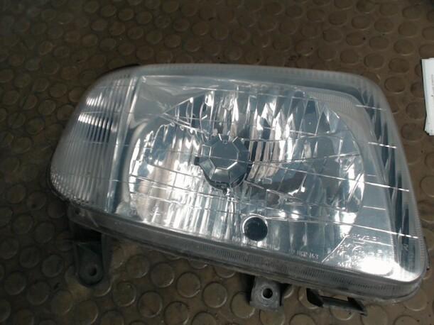 Foto: SCHEINWERFER RECHTS eines Daihatsu Cuore 1.0 Top