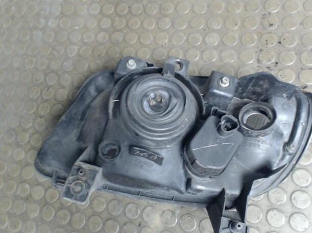 Foto: SCHEINWERFER RECHTS eines Daihatsu Cuore 1.0 Top
