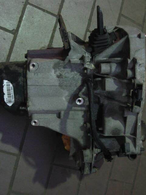 Foto: SCHALTGETRIEBE 5-GANG JB 1514  (720000km) eines Renault Clio 1.2 Top