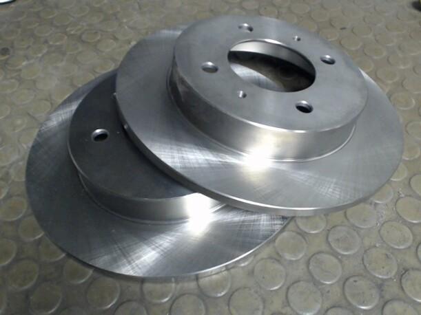 Foto: BREMSSCHEIBENPAAR VORN eines Hyundai Coupe 2.0 FX