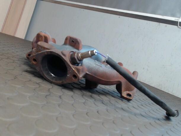 Foto: AUSPUFFKRÜMMER eines Opel Vectra 1.6