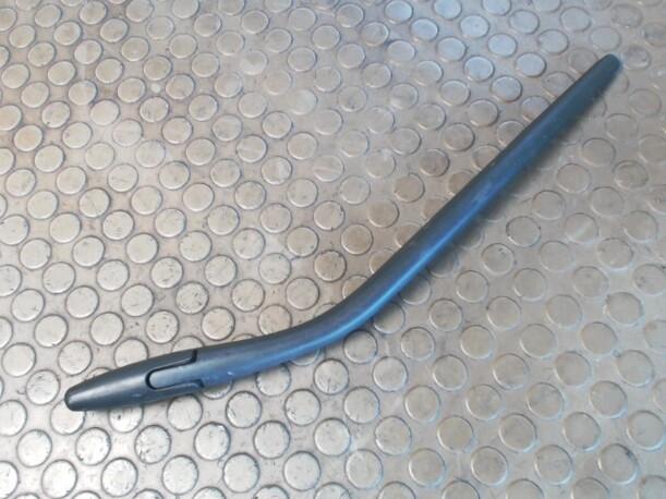 Foto: SCHEIBENWISCHERARM HINTEN eines Ford Ka FX