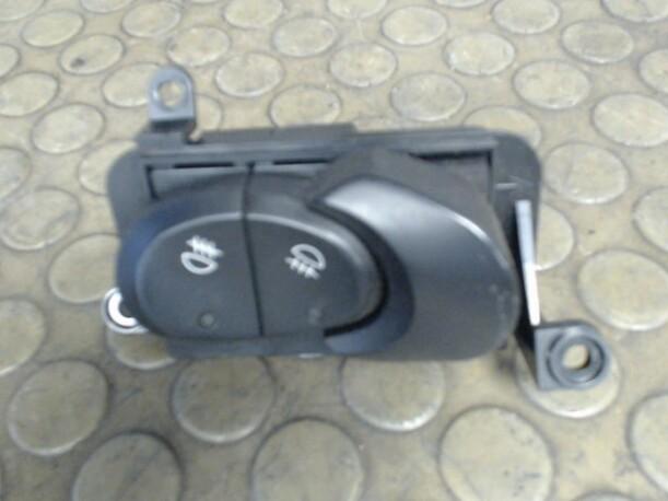 Foto: LICHTSCHALTER eines Hyundai Coupe 2.0 FX