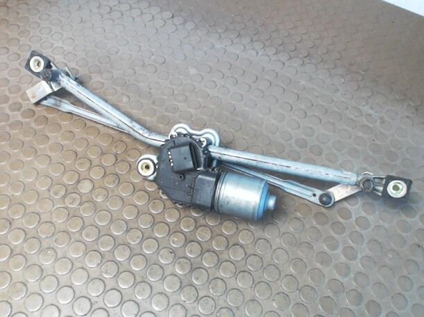Foto: SCHEIBENWISCHERMOTOR VORN eines Ford Mondeo 1.8 Turnier Top