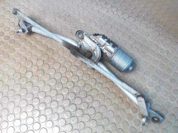 Foto: SCHEIBENWISCHERMOTOR VORN eines Ford Mondeo 1.8 Turnier Top