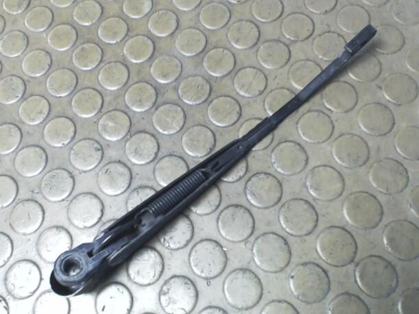 Foto: SCHEIBENWISCHERARM HINTEN eines Ford Mondeo 1.8 Turnier Top