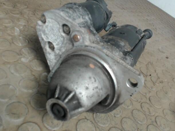 Foto: ANLASSER / STARTER eines BMW 316i compact