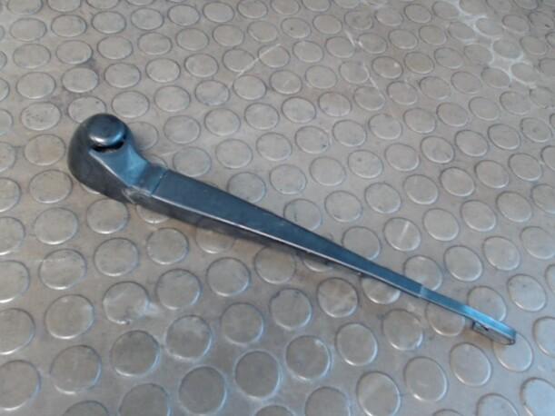 Foto: SCHEIBENWISCHERARM HINTEN eines VW Lupo 1.0 GL