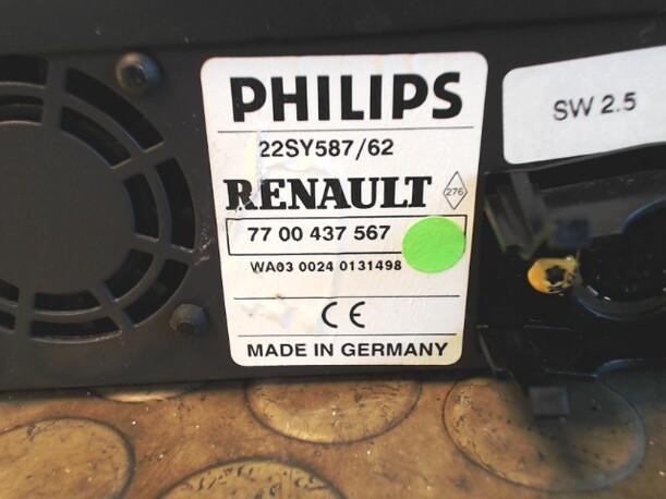 Foto: NAVIGATIONSYSTEM eines Renault Scenic 2.0 16V GL