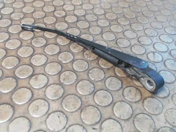 Foto: SCHEIBENWISCHERARM HINTEN eines Ford Focus Turnier TDCi