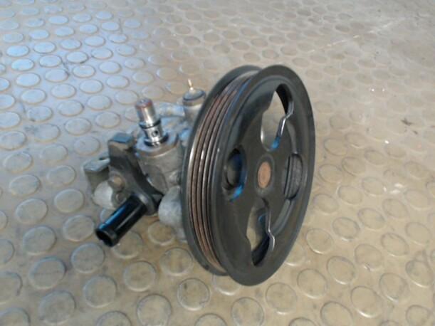 Foto: PUMPE SERVOLENKUNG eines Mitsubishi Carisma GDI CD