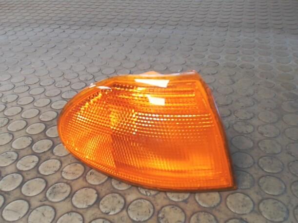 Foto: BLINKER / BLINKLEUCHTE RECHTS eines Opel Astra