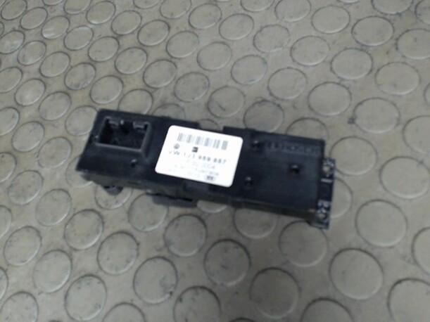 Foto: FENSTERHEBERSCHALTER eines VW Golf 1.4