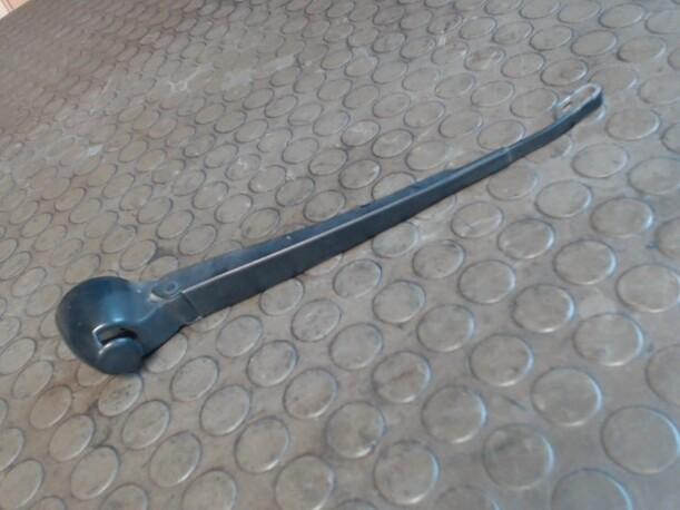 Foto: SCHEIBENWISCHERARM HINTEN eines VW Golf 1.4 S