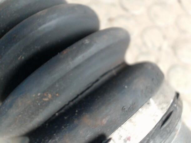 Foto: ANTRIEBSWELLE  LINKS eines Daewoo Matiz 0.8 S