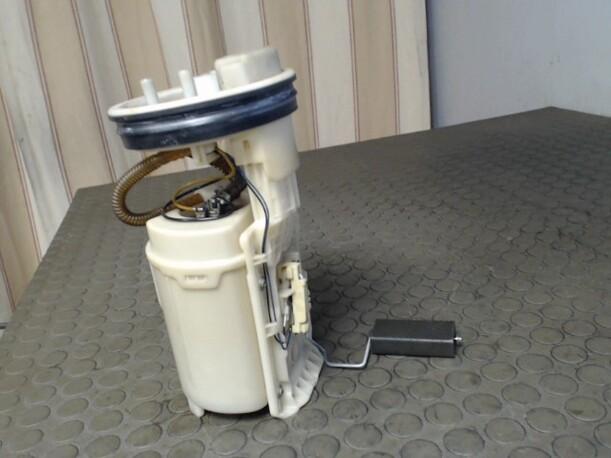 Foto: KRAFTSTOFFPUMPE eines VW Golf 1.4 Trendline