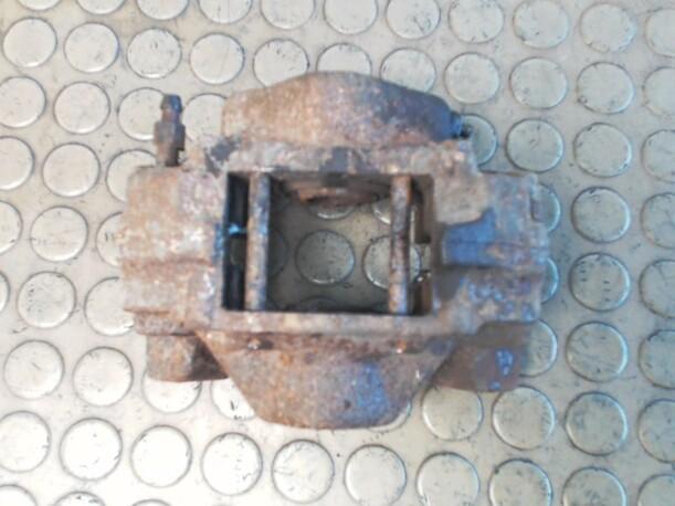 Foto: BREMSSATTEL HINTEN LINKS eines Opel Vectra 2.0 Caravan GL