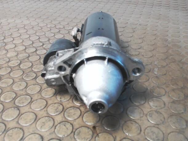 Foto: ANLASSER / STARTER BOSCH eines VW Passat Variant 1.9 TDI GL