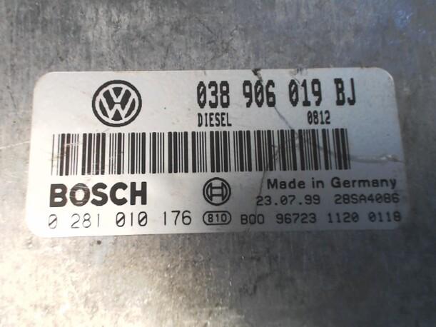 Foto: STEUERGERÄT EINSPRITZUNG eines VW Passat Variant 1.9 TDI GL