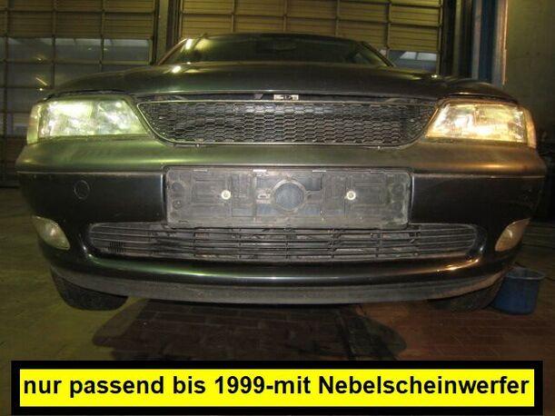 Foto: STOßFÄNGER / STOßSTANGE VORNE eines Opel Vectra 1.8 Caravan GL