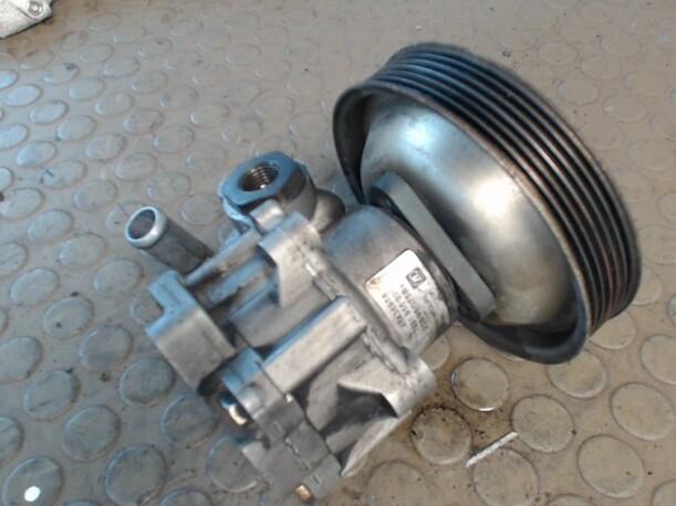 Foto: PUMPE SERVOLENKUNG eines Fiat Bravo 1.4 12V GL