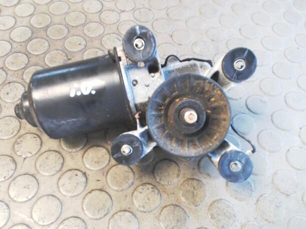 Foto: SCHEIBENWISCHERMOTOR VORN eines Mazda 323 P 1.4 GL