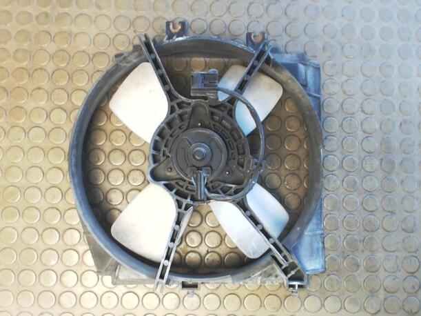 Foto: ELEKTROLÜFTER eines Mazda 323 P 1.4 GL