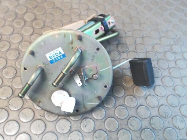Foto: KRAFTSTOFFPUMPE eines Mazda 323 P 1.4 GL