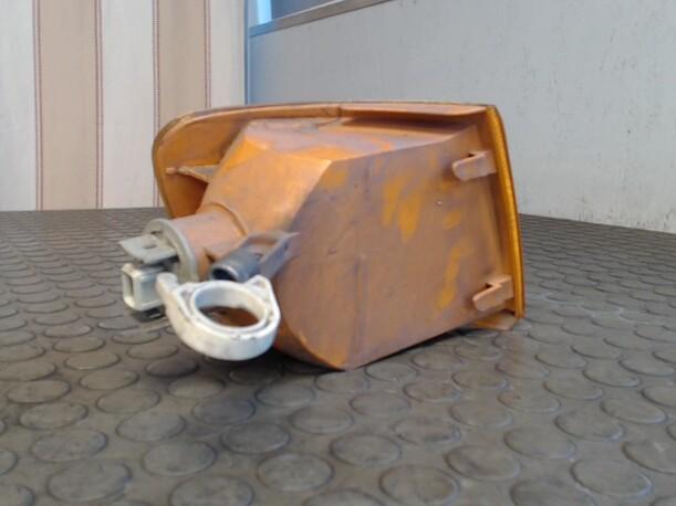 Foto: BLINKER VORN LINKS eines Ford Escort Trendline