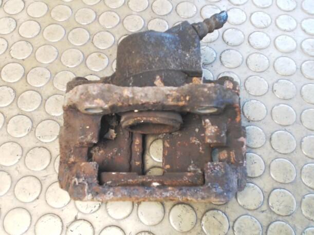 Foto: BREMSSATTEL VORNE RECHTS eines Renault Clio CL