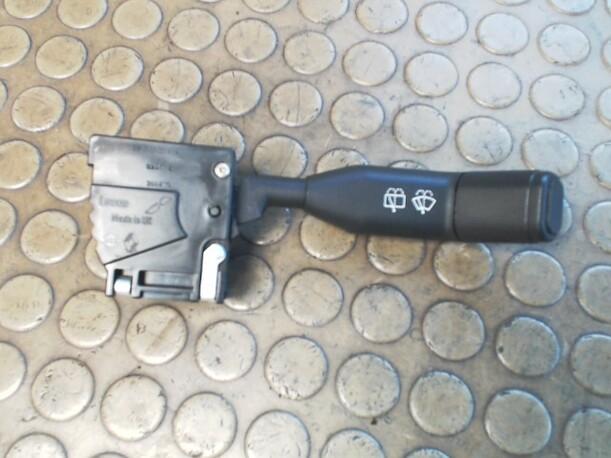 Foto: SCHEIBENWISCHERSCHALTER eines Renault Clio CL