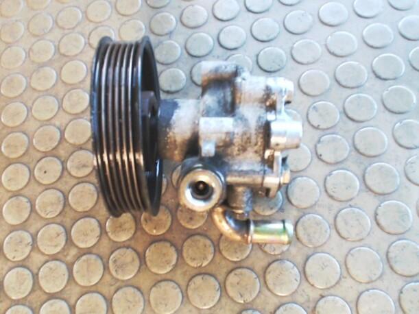 Foto: PUMPE SERVOLENKUNG eines Audi A3 1.6 GT
